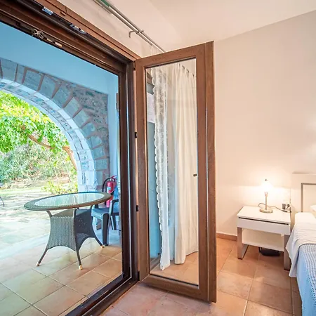Apartment St George's House