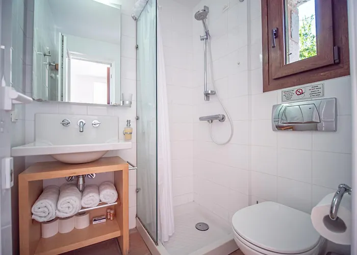 St George's House * Potistika